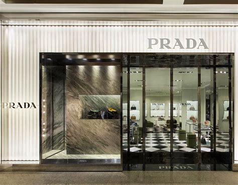 prada shop udine